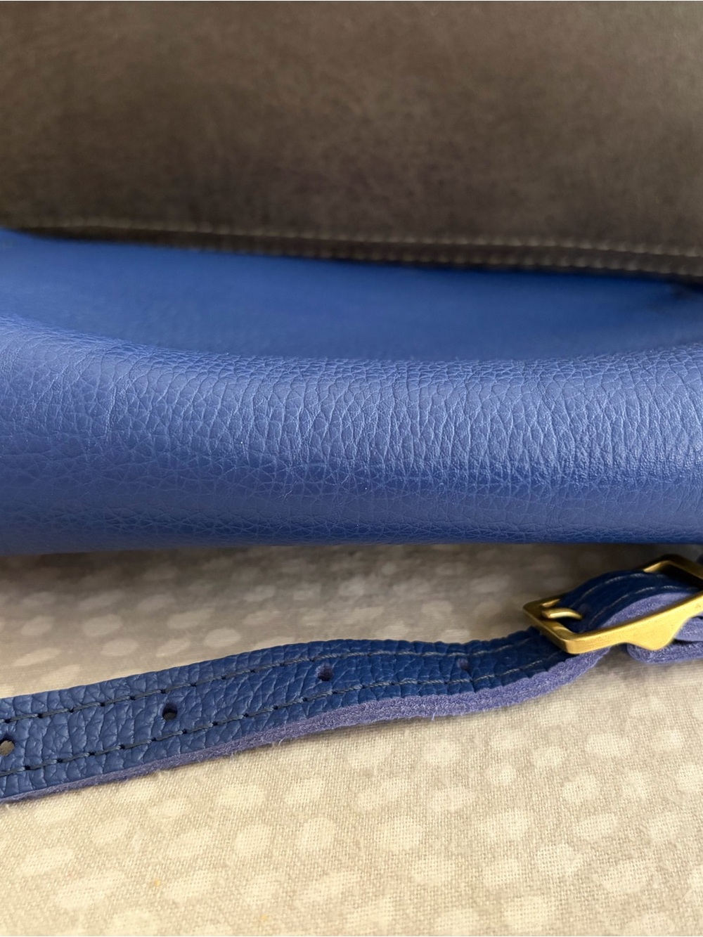 Portland Leather Molino Blue Medium Metro Crossbody - Picture 3 of 5